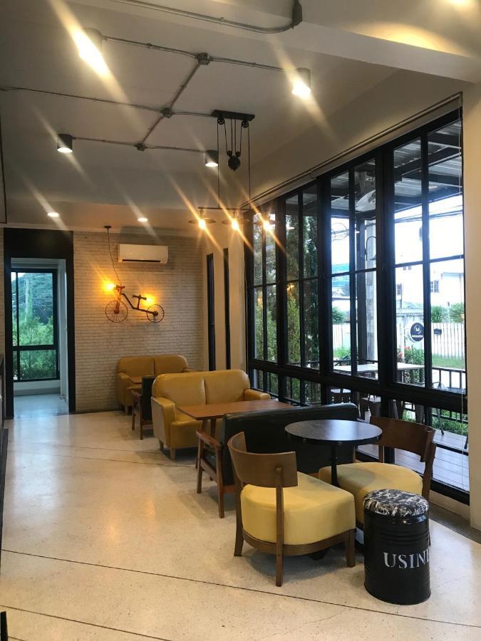 Hotel Mosstel Phitsanulok Esterno foto